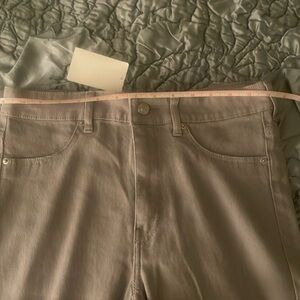 DIVIDED WOMENS JEANS SIZE 8